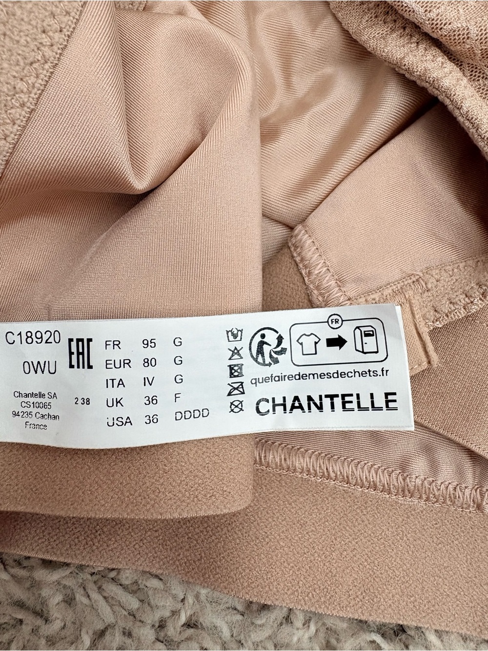 Chantelle C Magnifique Wire Free Minimizer Bra in Blush - Picture 3 of 3